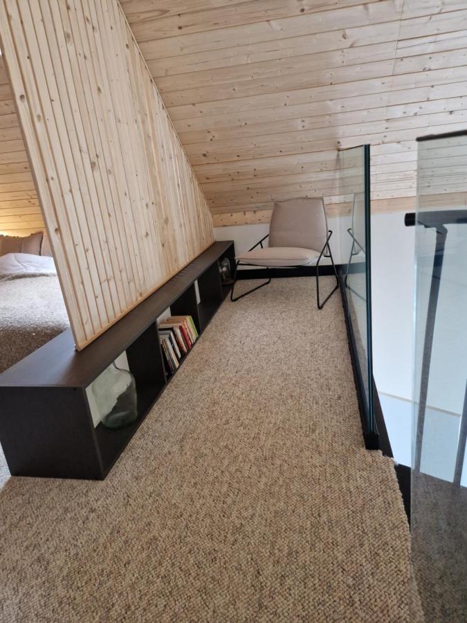 Kujezioru Appartement Kleszczyn Buitenkant foto